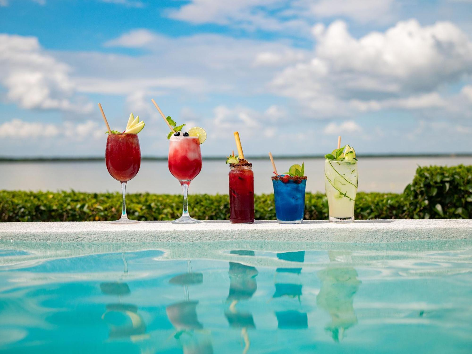 Orchid Bay Resort Коросаль Экстерьер фото